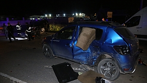 Otomobil ile hafif ticari araç çarpıştı! 