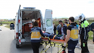 Otomobil yayaya çarptı: 1 yaralı 