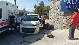 Otomobille duvarın arasına sıkıştı 