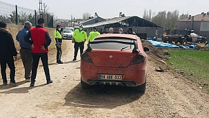 Otomobiller çarpıştı: 4 yaralı 