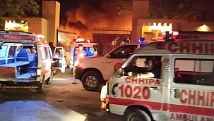 Pakistan'da lüks otelde patlama: 3 ölü 