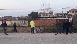 Taklalar atan araçtan sağ kurtuldular 
