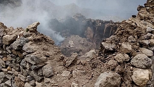 Yaylada yangında 2 ağıl kül oldu 