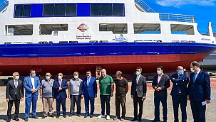 Atabey İskelesindeki feribotlara bakım! 