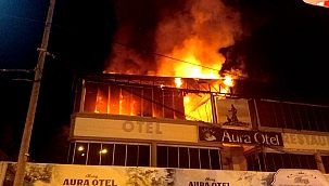 Balıkesir'de otel yangını! 