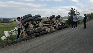 Beton mikseri devrildi: 1 yaralı
