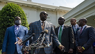 Biden Floyd'un ailesiyle görüştü!