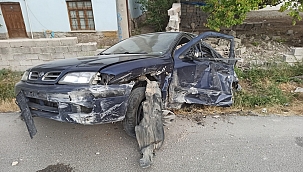 Bu araçtan burnu bile kanamadan çıktı 