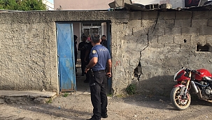 Evde patlama: 3 kişi ağır yaralandı