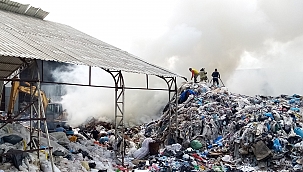 Geri dönüşüm tesisinde yangın çıktı 