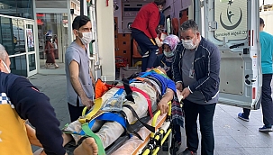 Greyder lastiği patladı: 1'i ağır 3 yaralı 