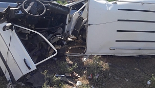 Hurdaya dönen araçtan yaralı kurtuldu 