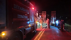 İki tır kafa kafaya çarpıştı: 3 yaralı