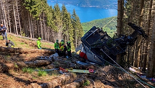 İtalya'da teleferik düştü: 9 ölü 