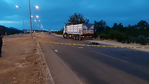 Kamyon motosiklete çarptı: 2 yaralı