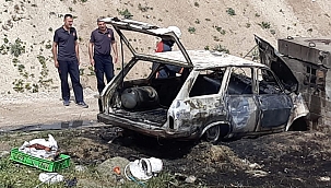 Kaza yapan otomobil yanarak küle döndü 