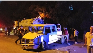 Kuşadası'nda ambulans kaza yaptı 