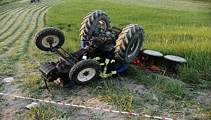 Manisa'da traktör devrildi: 1 ölü 