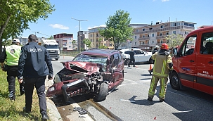 Polis kontrol noktasında feci kaza 