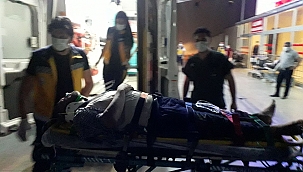 Traktörü ile kanala devrildi!