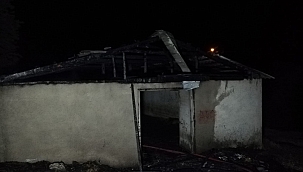 Darende'de ahır yangını! 