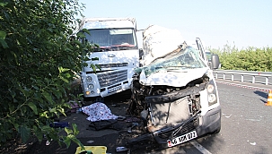 Elazığ'da feci kaza: 3 ölü 10 yaralı