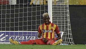 Hadebe Dynamo'ya transfer oldu! 