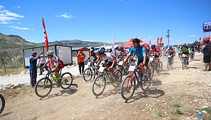 Levent Vadisi'nde dağ bisikleti yarışı 