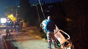 Otomobil dereye uçtu: 4 yaralı