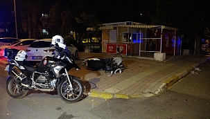Otomobil ile motosiklet çarpıştı! 
