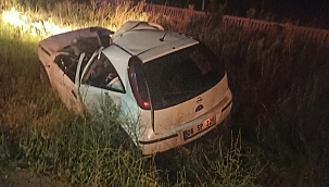 Tıra çarpan araç sürücüsü öldü 