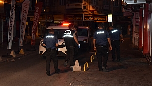 Arkadaşını bacağında tüfekle vurdu 