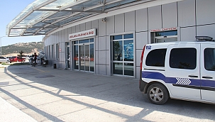 Balkondan düşen çocuk yaralandı