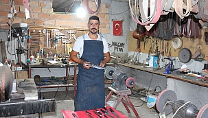 Bıçak ustalarından yoğun mesai!