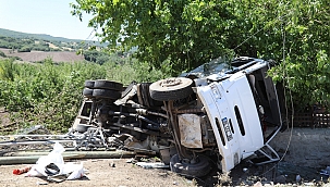 Çubuk'ta tanker devrildi: 3 yaralı 