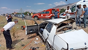 Kafa kafaya çarpıştılar: 2 ölü 4 yaralı