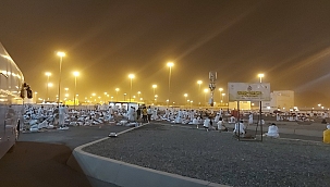 Hacı adayları Müzdelife'ye geçti 