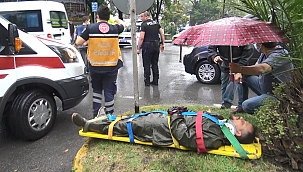 Islanmasın diye şemsiye tuttu