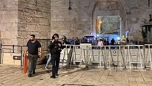 İsrail güçleri Bab al-Amud'u kapattı