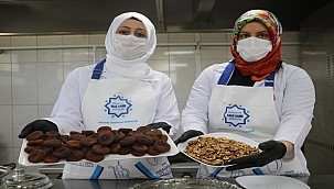 "Gün kurusu kayısımızla tatlımızı yapıyoruz"