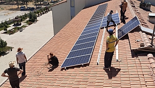 Kendi elektriğini kendi üreten okul! 