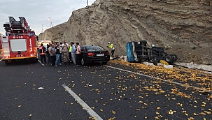 Otomobil ile pat pat çarpıştı 2 yaralı 