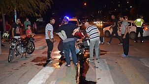 Ters yöne girip motosikletle çarpıştı