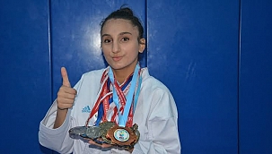 Uygur Türkiye Şampiyonu olarak döndü