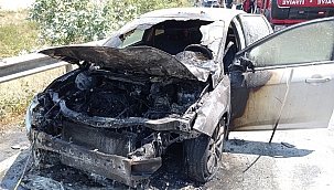 Yanan otomobil kullanılmaz hale geldi 