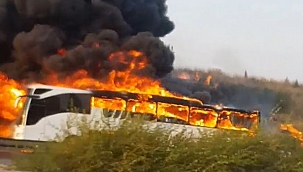 Yolcu otobüsü alev alev yandı 