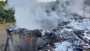 Akçadağ'da iki katlı evde yangın 