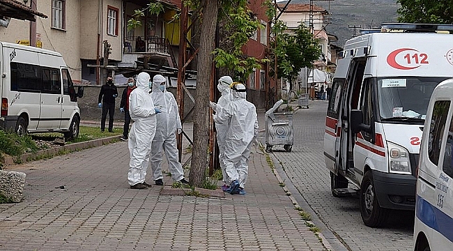 Anne ile oğlu koronaya yenik düştü!