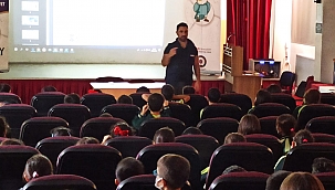 İlkokul öğrencilerine güvenli internet eğitimi 