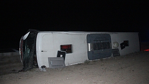 Konya'da yolcu otobüsü devrildi: 14 yaralı 